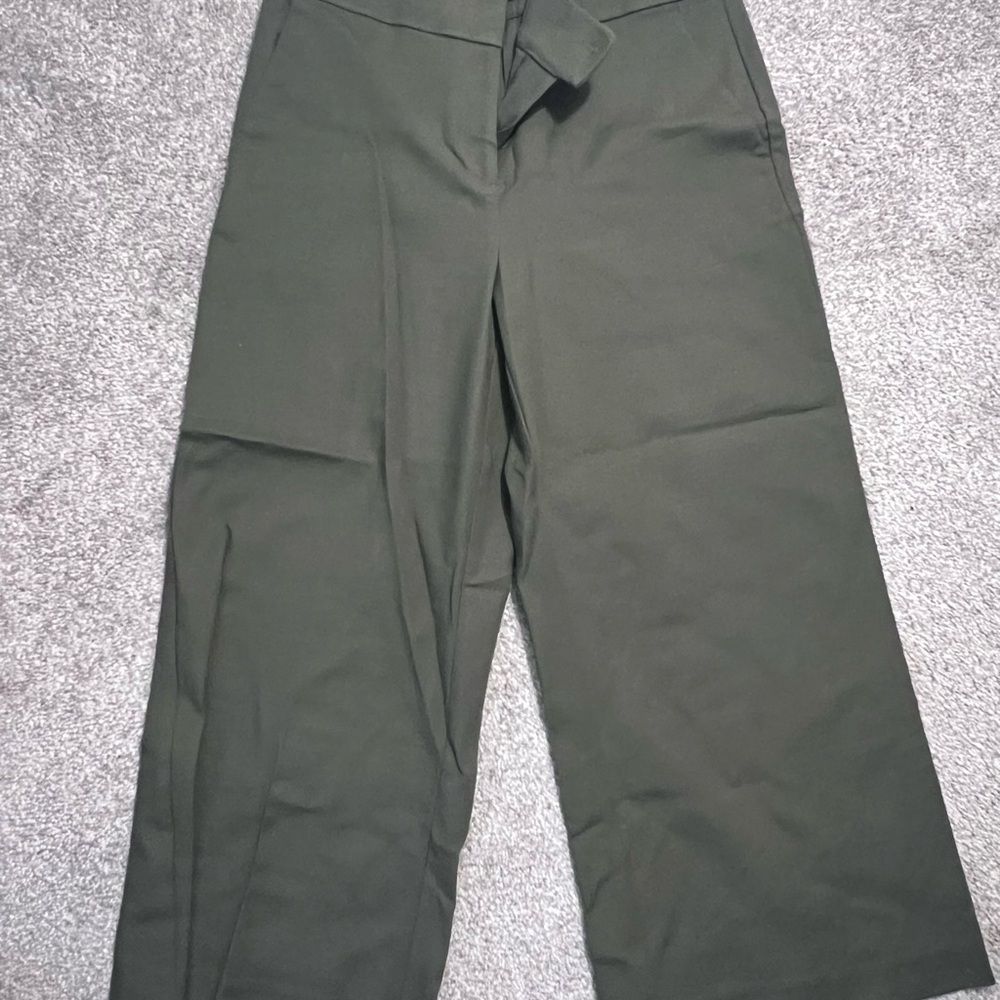 Women's Wide-Leg Pants in Olive Green